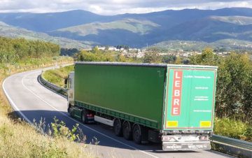 Camião de transporte de mercadorias